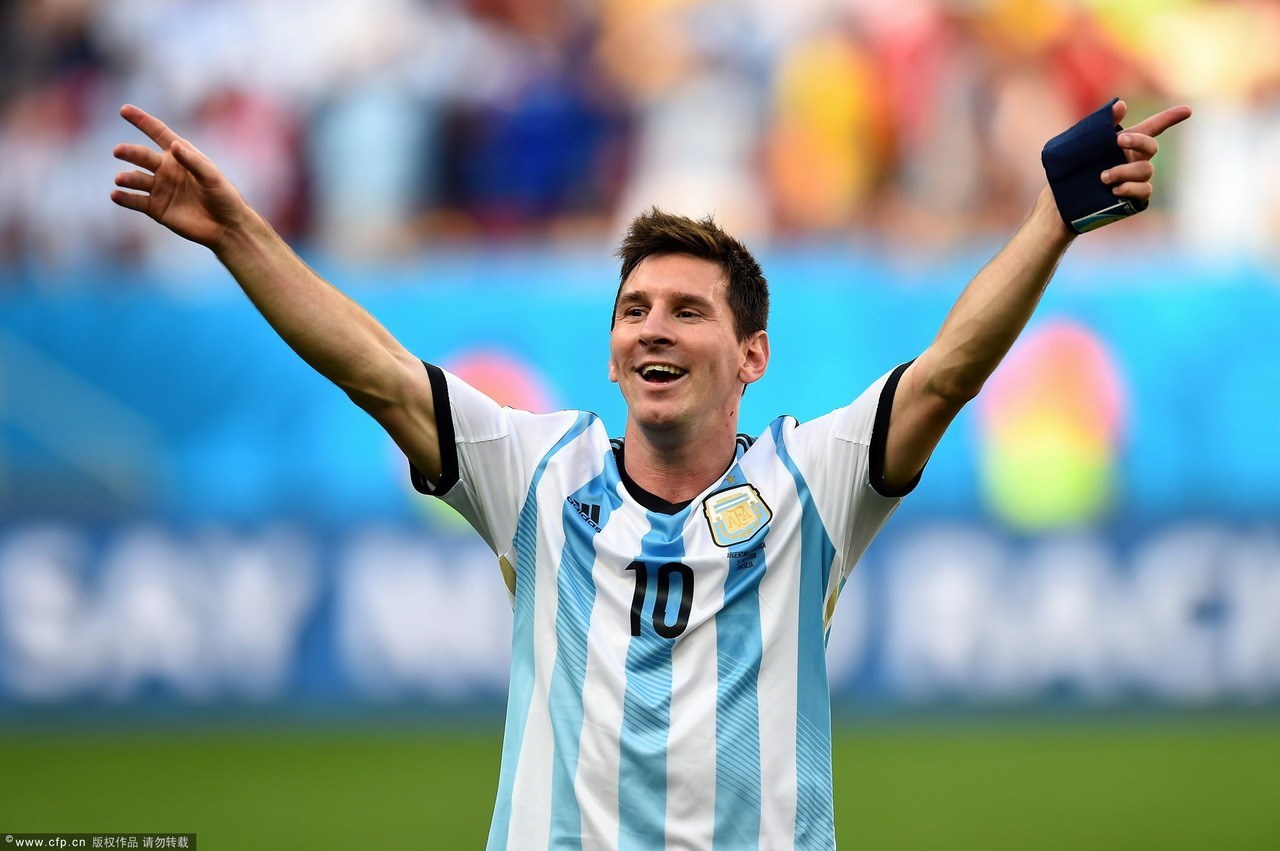 焕季十年，精致陈列 + 极速上新，解锁一站式变美体验